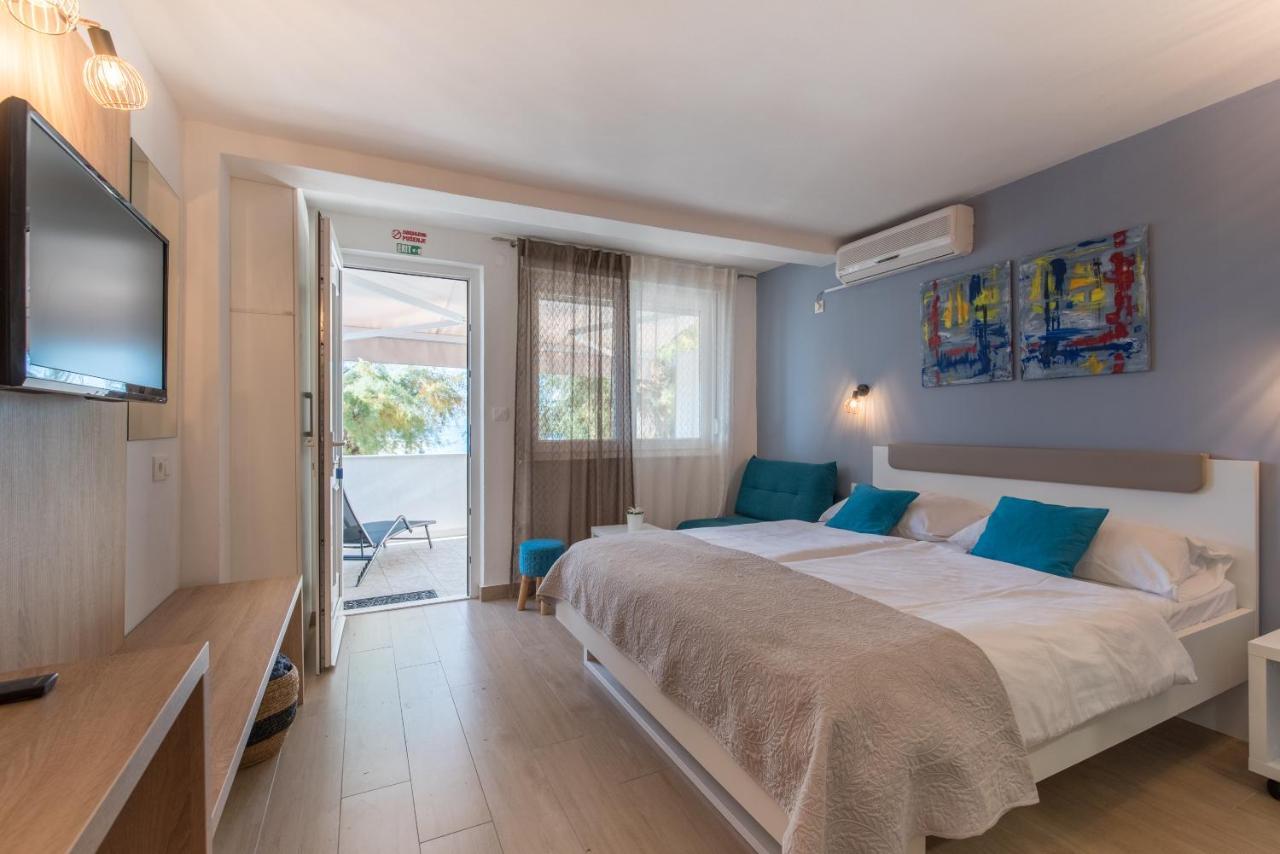 Beachfront Apartments Zanic Podstrana Buitenkant foto