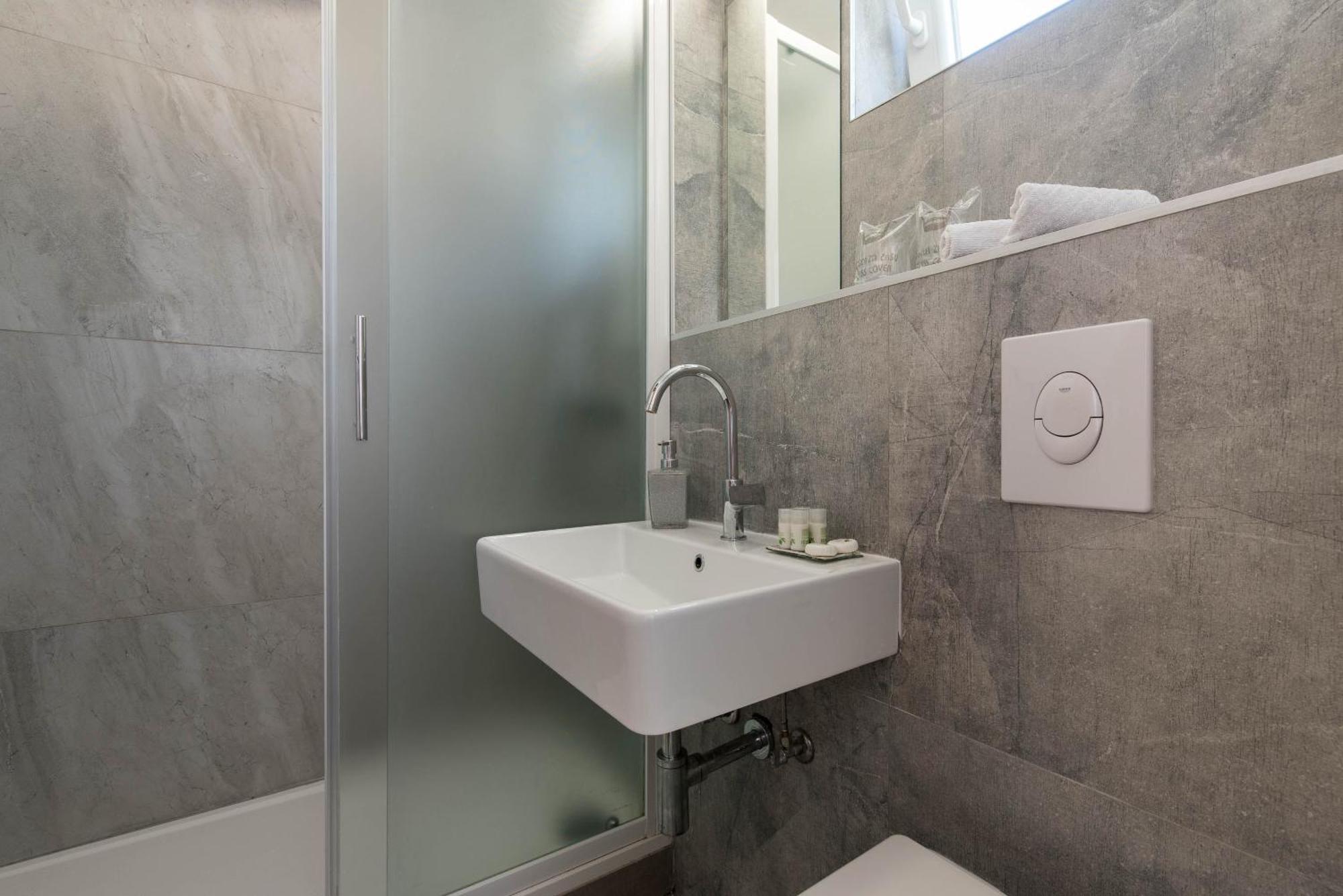 Beachfront Apartments Zanic Podstrana Kamer foto