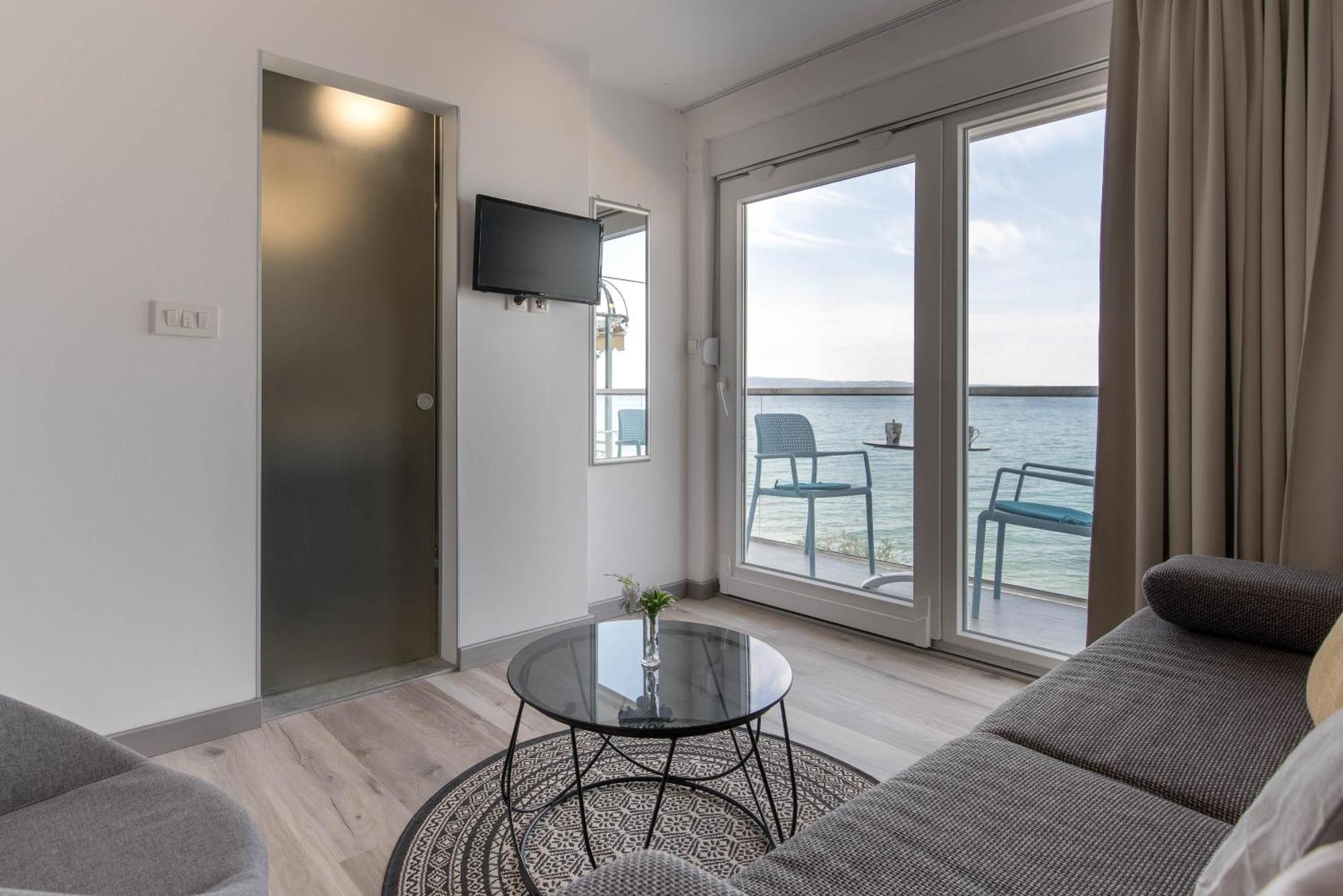 Beachfront Apartments Zanic Podstrana Buitenkant foto