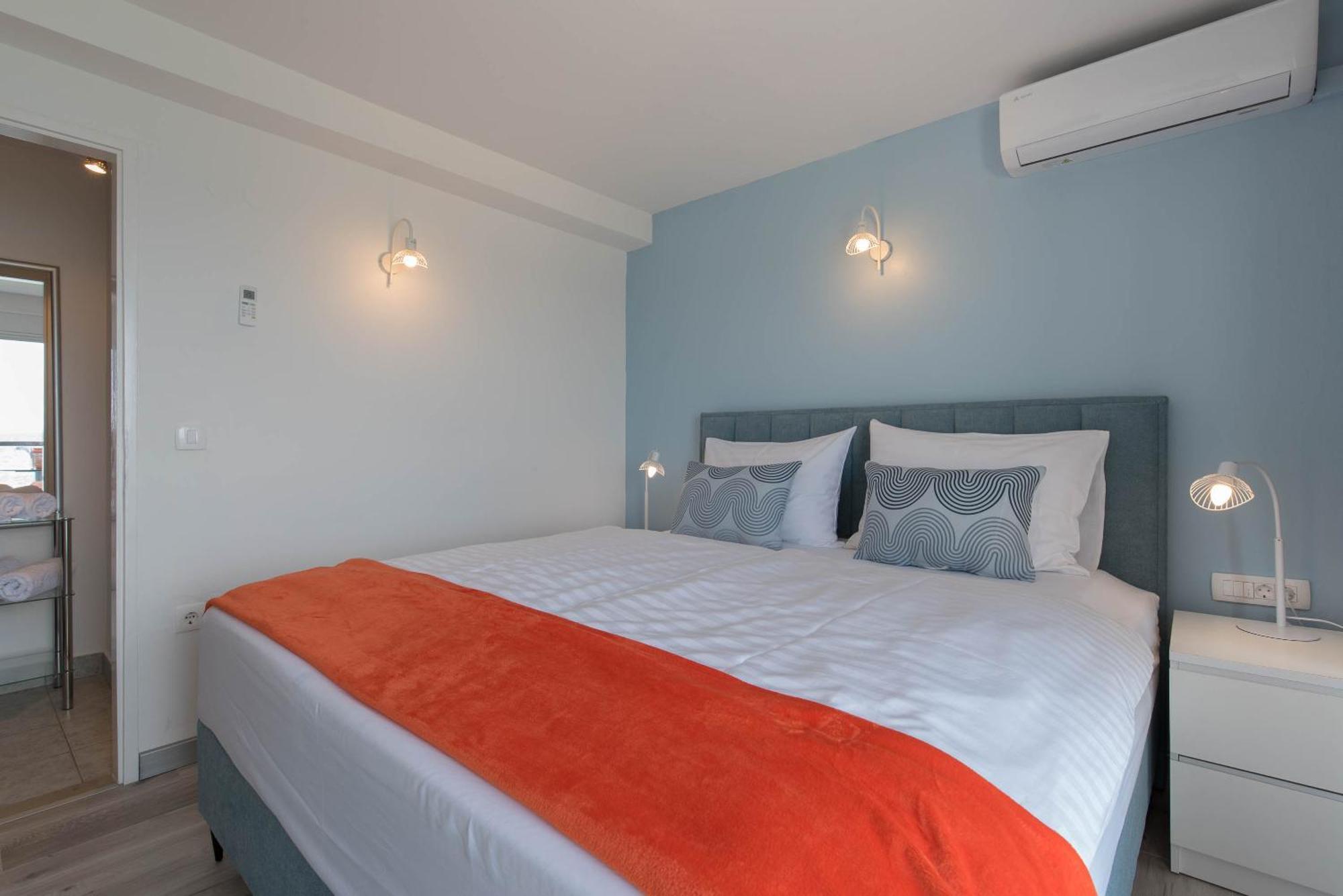 Beachfront Apartments Zanic Podstrana Kamer foto