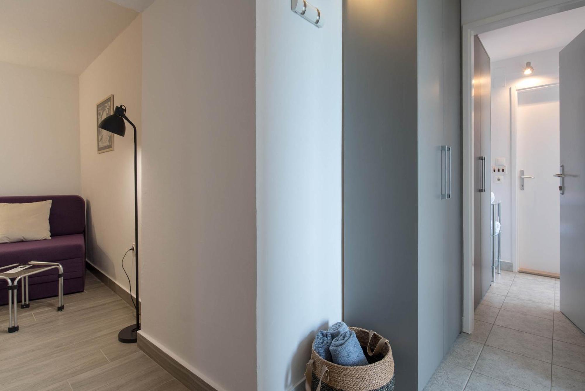 Beachfront Apartments Zanic Podstrana Kamer foto