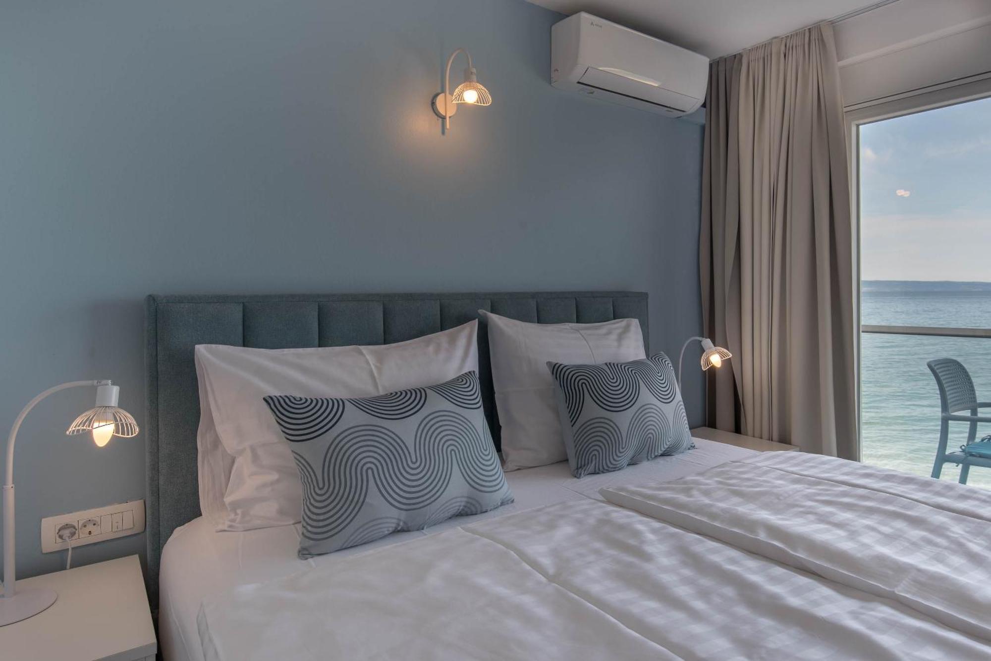 Beachfront Apartments Zanic Podstrana Kamer foto