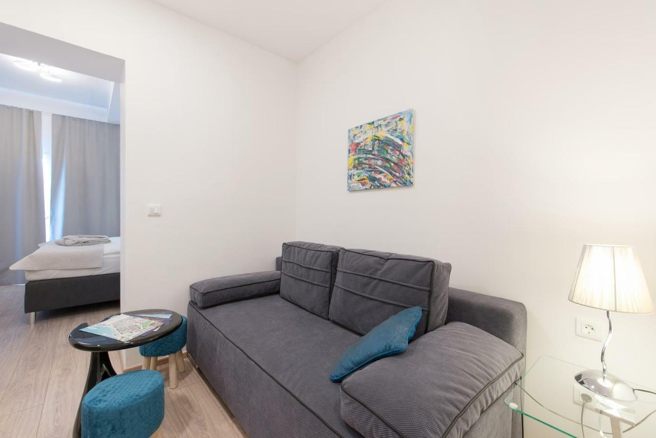 Beachfront Apartments Zanic Podstrana Buitenkant foto
