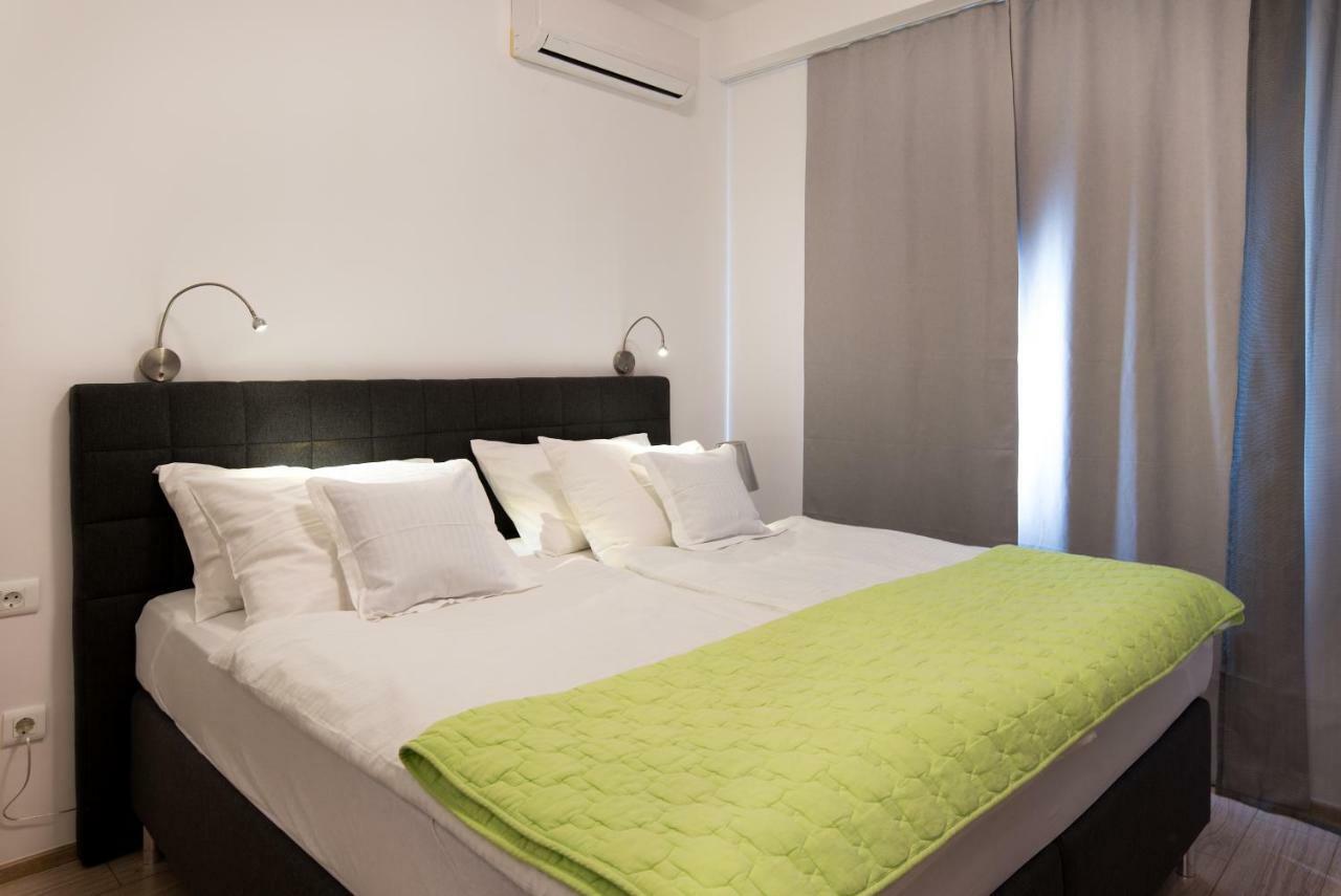 Beachfront Apartments Zanic Podstrana Buitenkant foto
